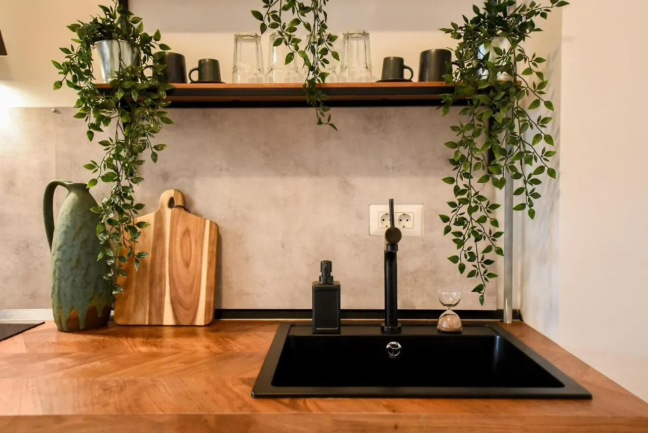 The Geometrist - Stunning 1Br Apt With Balcony Bucharest Apartment